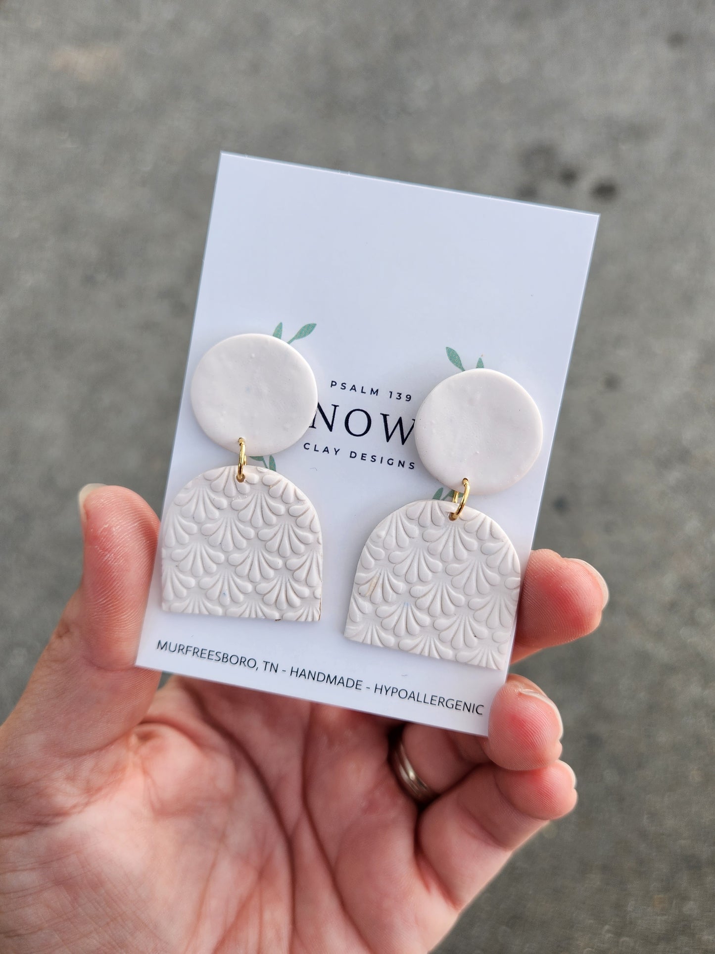 Maras Dangles